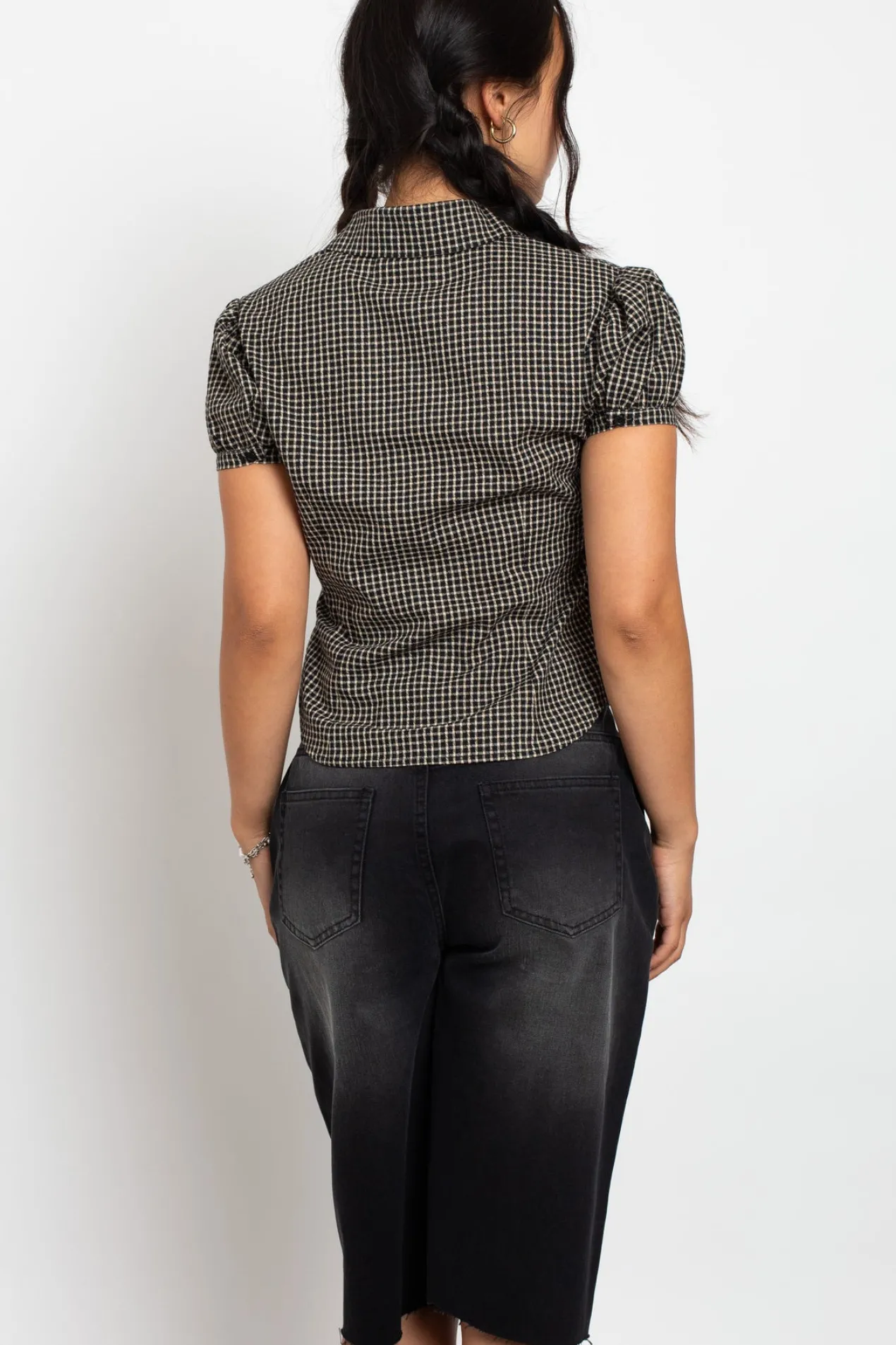 Women Daisy Street Tops-Fitted Check Shirt With Puff Sleeve