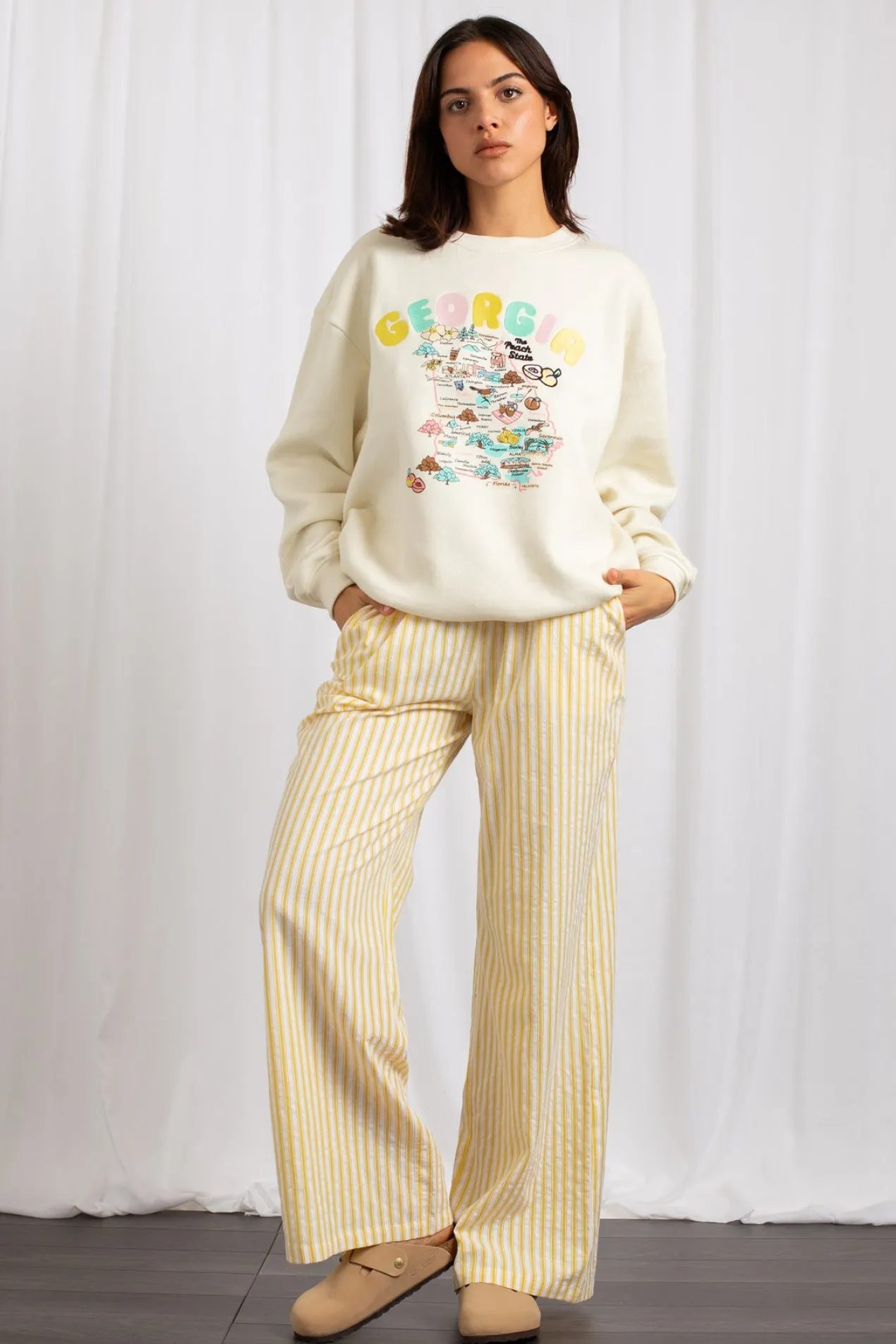 Women Daisy Street Hoodies & Sweatshirts-Georgia Map Graphic Pullover Sweatshirt