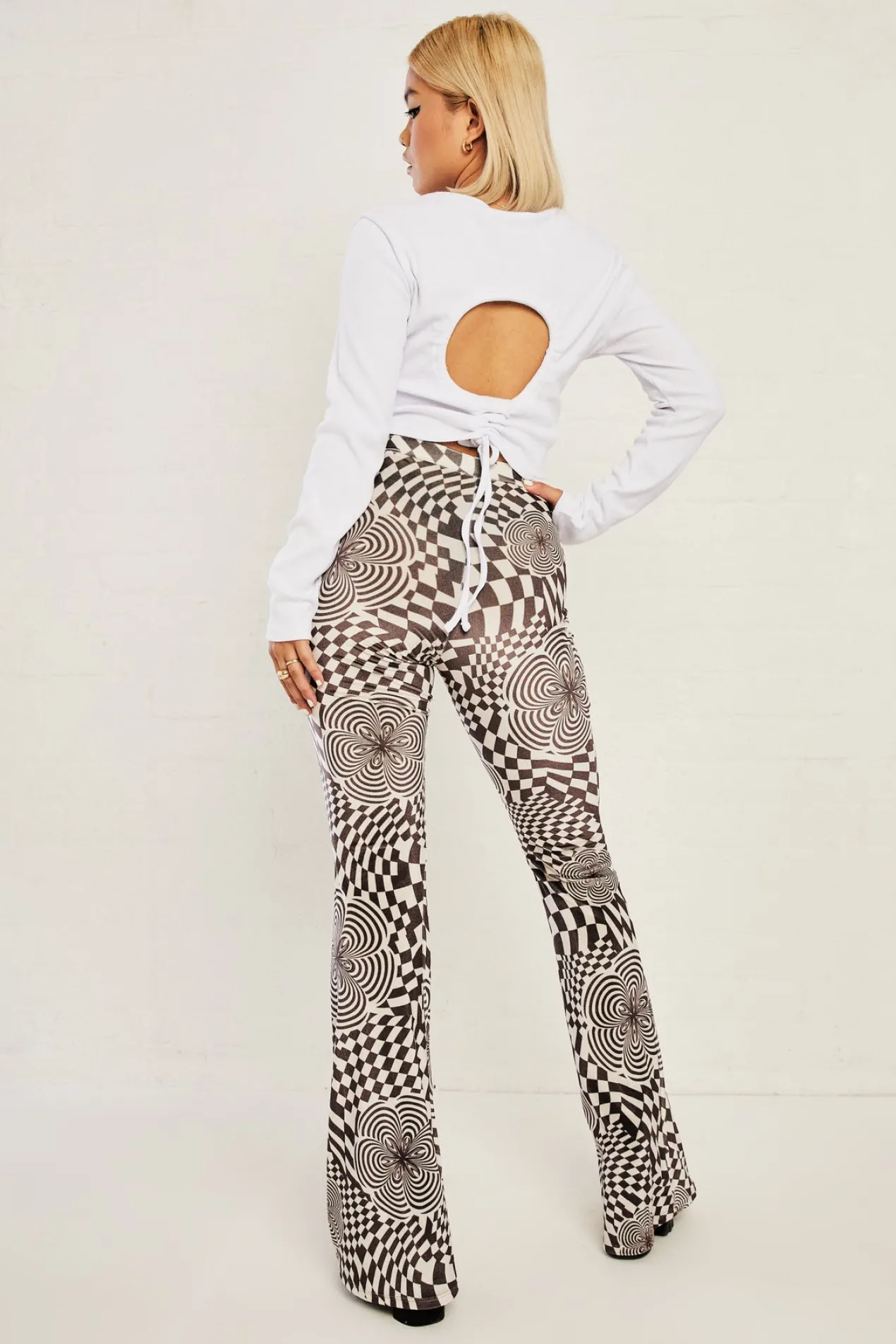 Women Daisy Street Trousers-High Waisted Flared Trousers In Velvet Print