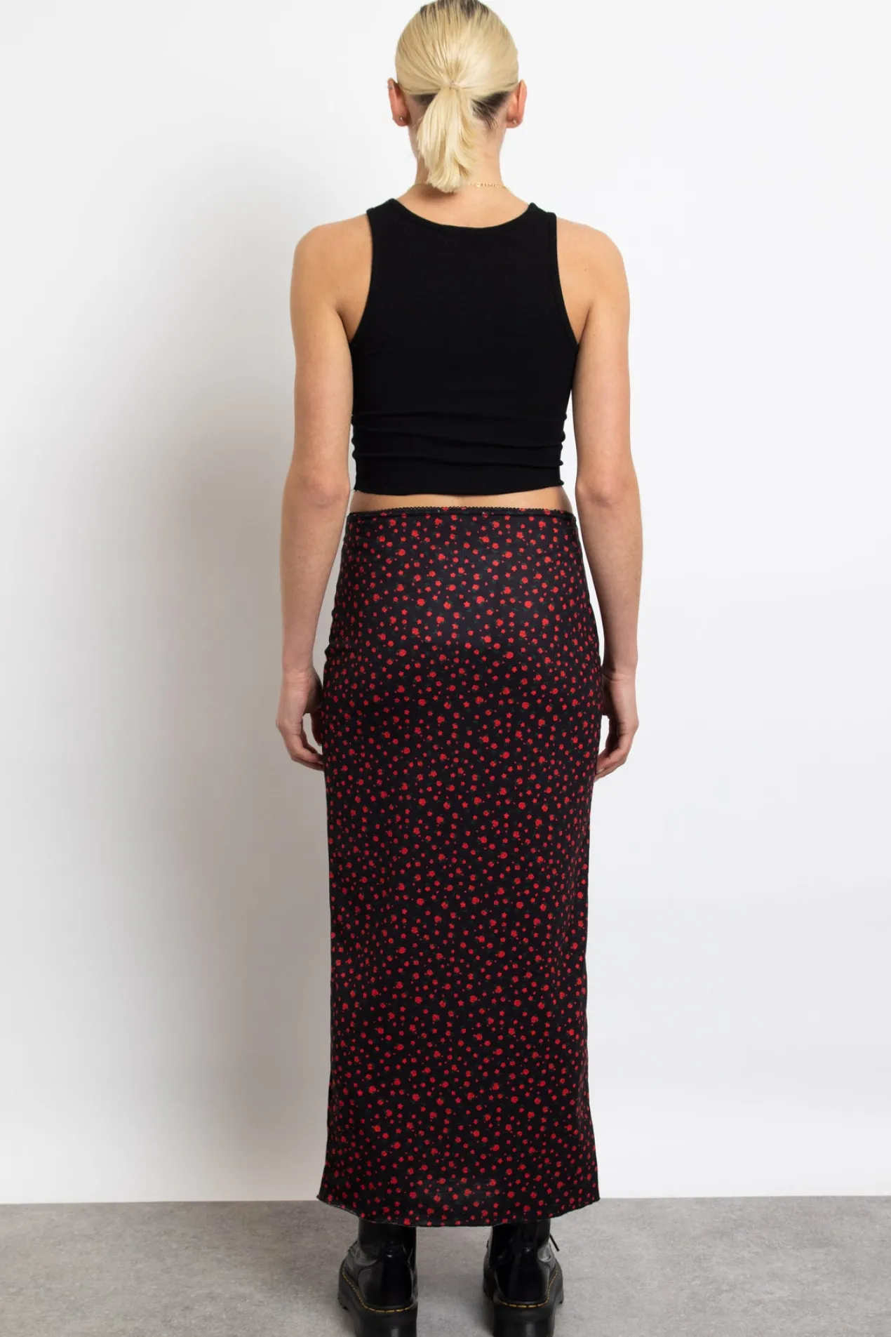 Women Daisy Street Skirts-Knitted Midi Skirt in Ditsy Red Floral