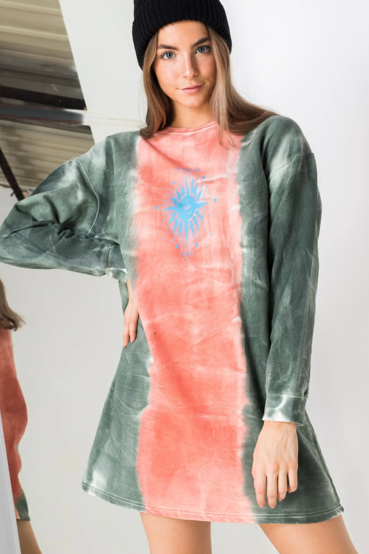 Women Daisy Street Dresses-Oversized T-Shirt Dress with Le Soleil Print in Tie-Dye