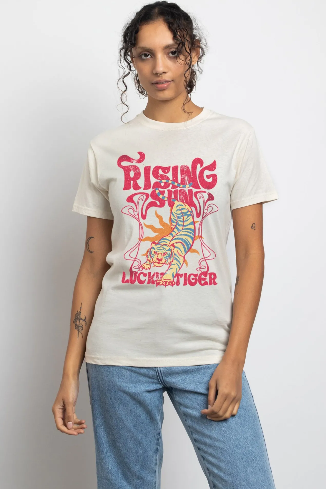 Women Daisy Street T-Shirts-Relaxed T-Shirt with Lucky Tiger Print