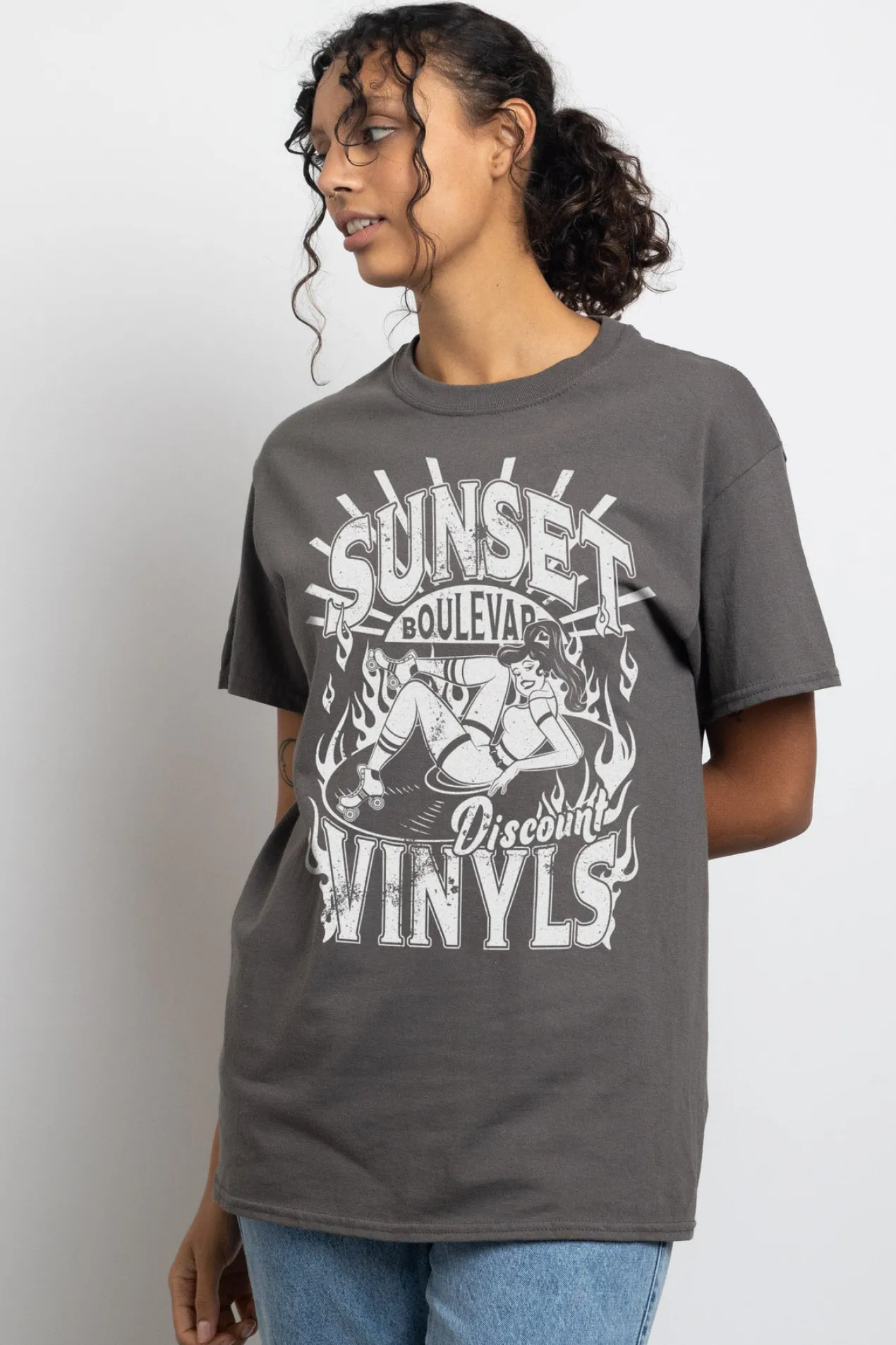 Women Daisy Street T-Shirts-Relaxed T-Shirt with Sunset Vinyls Print
