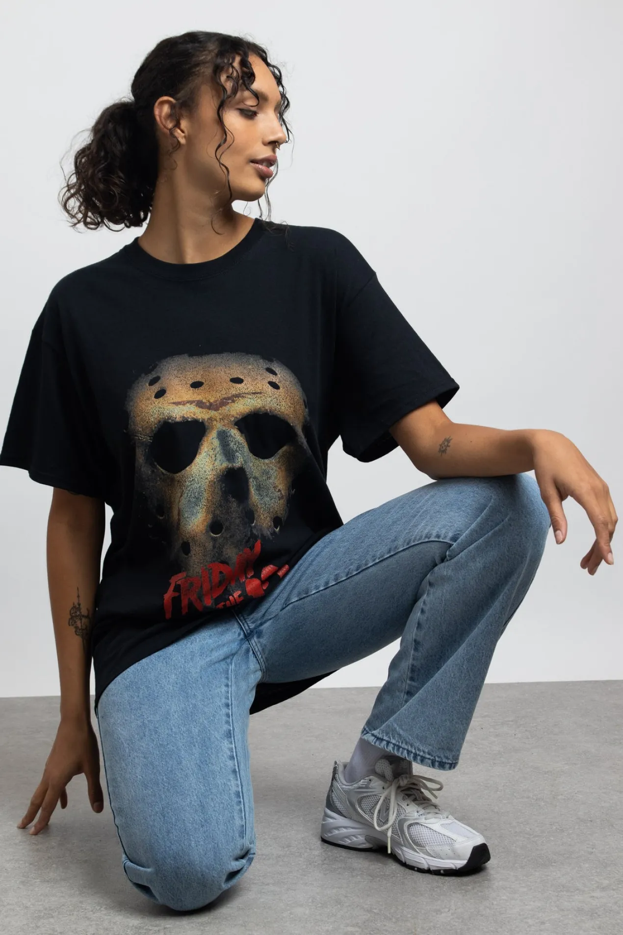Women Daisy Street T-Shirts | Tops-Relaxed T-Shirt with Friday The 13th Mask Graphic