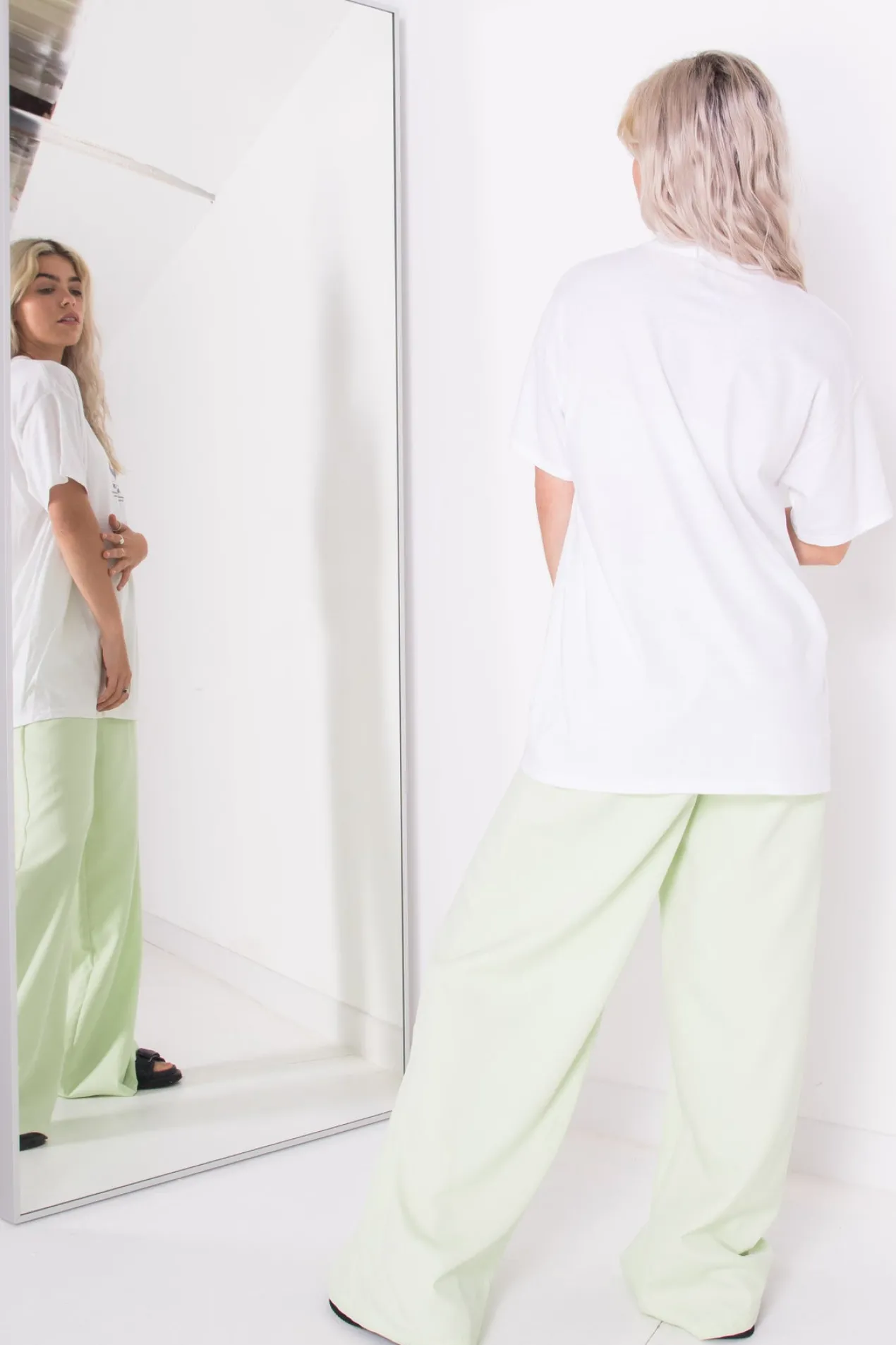 Women Daisy Street T-Shirts-Relaxed T-Shirt with Gemini Print