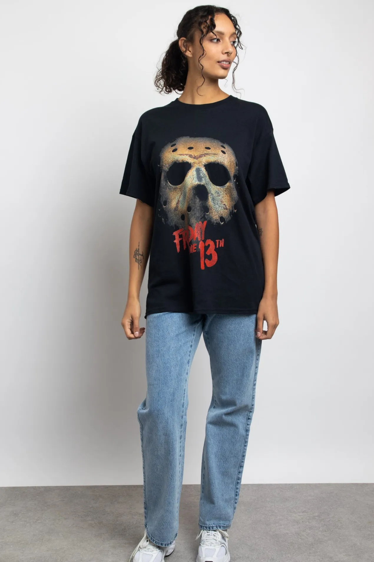 Women Daisy Street T-Shirts | Tops-Relaxed T-Shirt with Friday The 13th Mask Graphic
